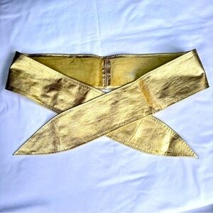 Vintage Sipra Gold Leather Statement Belt Signed